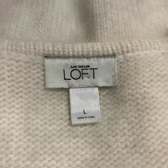 Ann TAYLOR LOFT Rabbit Hair Blend Crop Sweater - Picture 6 of 7